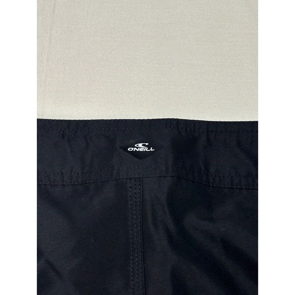 NWT ONeill Mens Santa Cruz Solid 2.0 Board Shorts Black Blue Size 33X11
